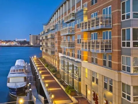 Battery Wharf Hotel, Boston Waterfront